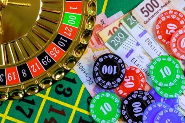 Phoenix Rises five-reel slot layout on mobile screen
